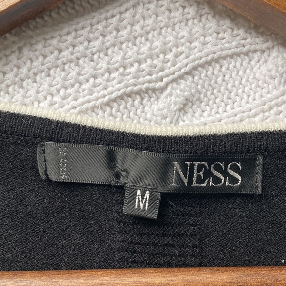 Cat sweater 🐈 - Picture 4 of 4